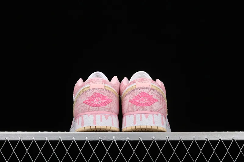 All categories Air Jordan Jordan series basketball shoes Air Jordan 1 Low Different versions Air Jordan 1 Low GS AJ1 Joe 1 low-top ice cream Low-top basketball shoes CW7104-601